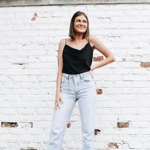 Meet your Posher, Avery